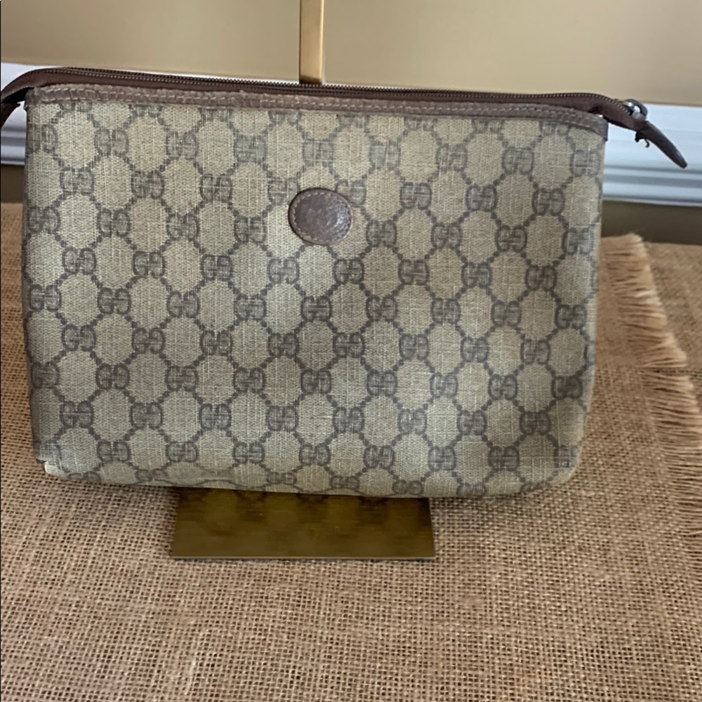 Gucci travel pouch